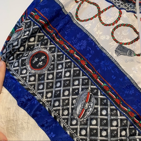 Northern Climate | Windbreaker Jacket - Picture 5 of 16